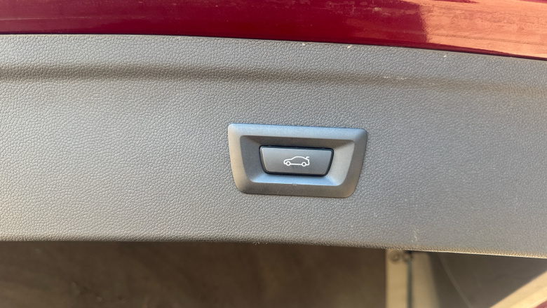 BMW iX 240kW xDrive40 M Sport 76.6kWh 5dr Auto Electric Estate